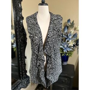 Calvin Klein Sleeveless Animal Print Ruffled Vest Size Large